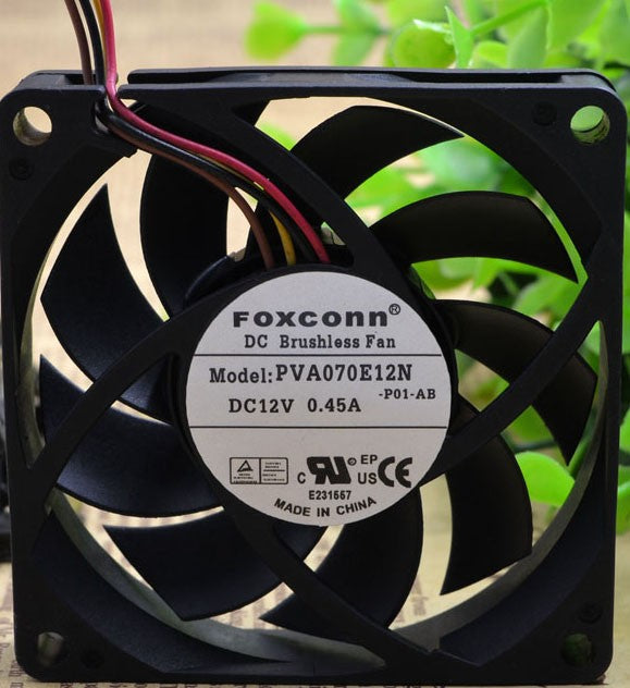FOXCONN PVA070E12N 12V 0.45A 4wires cooling fan