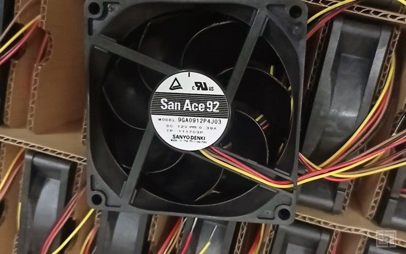 Sanyo 9GA0912P4J03 12V 0.39A 4wires Cooling Fan