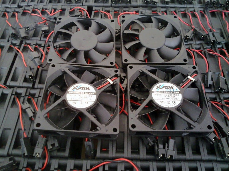 XFAN RDD8015B1 12V 0.27A 2wires Cooling Fan
